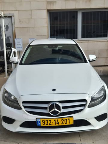 מודעת רכב מרצדס-בנץ C-class