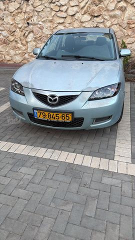 מודעת רכב מאזדה 3