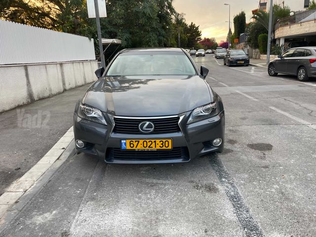 מודעת רכב לקסוס GS