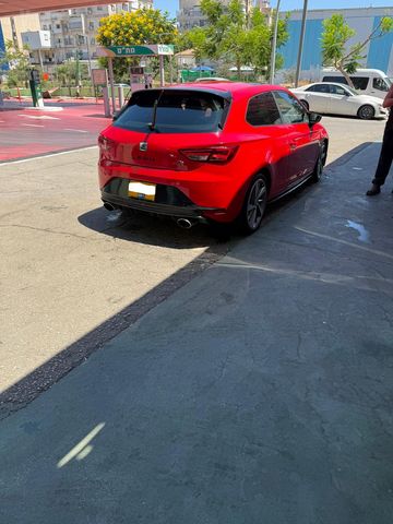 מודעת רכב סיאט לאון