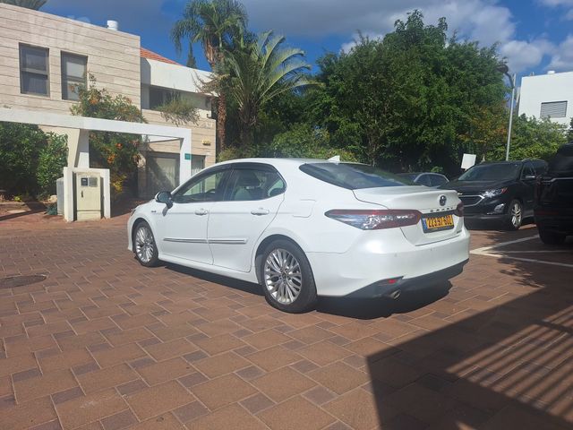 מודעת רכב טויוטה קאמרי