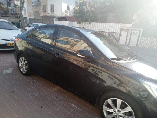 מודעת רכב יונדאי אקסנט i25