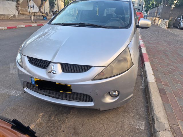 מודעת רכב מיצובישי גרנדיס