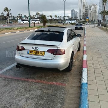 מודעת רכב אאודי A4