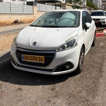 מודעת רכב פיג'ו 208