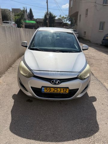 מודעת רכב יונדאי i20