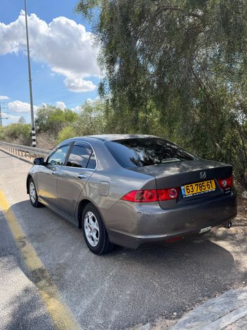 מודעת רכב הונדה אקורד