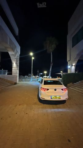 מודעת רכב מאזדה 3