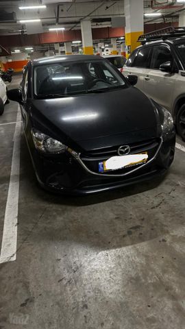 מודעת רכב מאזדה 2
