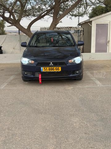 מודעת רכב מיצובישי לנסר