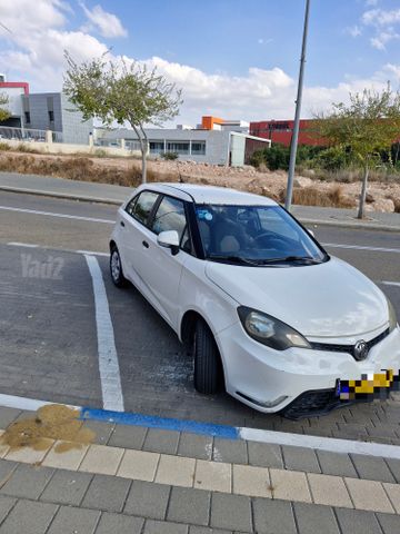 מודעת רכב אם ג'י MG3