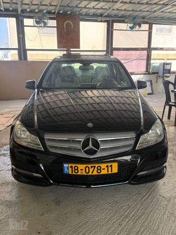 מודעת רכב מרצדס-בנץ C-class
