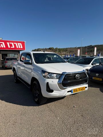 מודעת רכב טויוטה היילקס