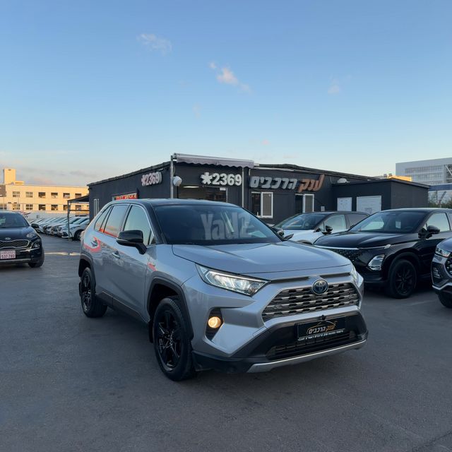 מודעת רכב טויוטה RAV4