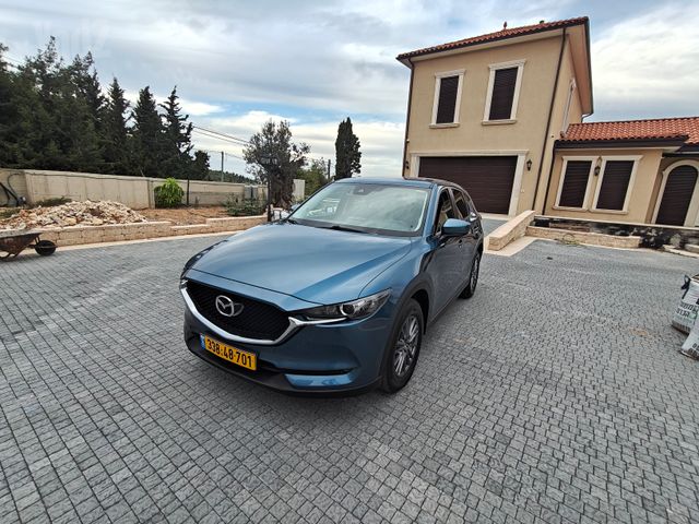 מודעת רכב מאזדה CX-5