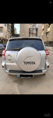 מודעת רכב טויוטה RAV4