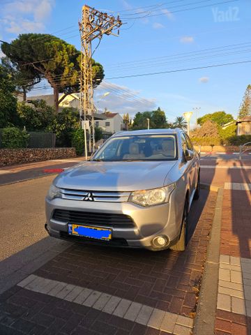 מודעת רכב מיצובישי אאוטלנדר