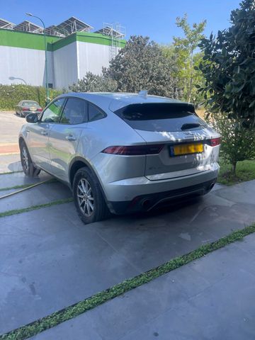מודעת רכב יגואר E-Pace