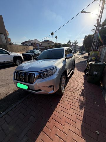 מודעת רכב טויוטה לנד קרוזר