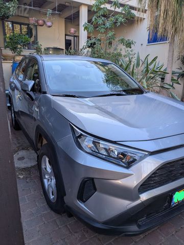מודעת רכב טויוטה RAV4