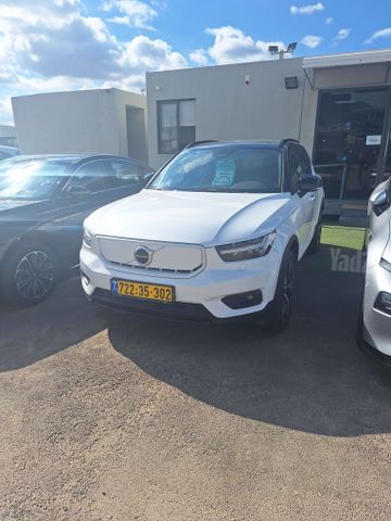 מודעת רכב וולוו XC40