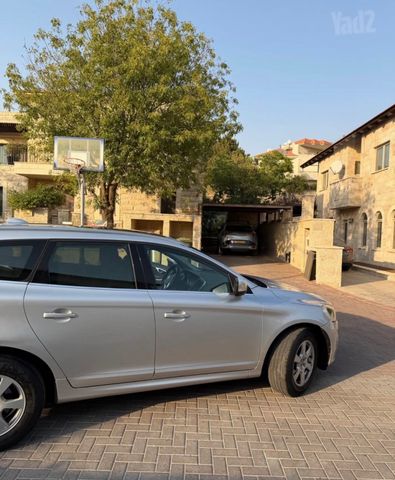 מודעת רכב וולוו XC60