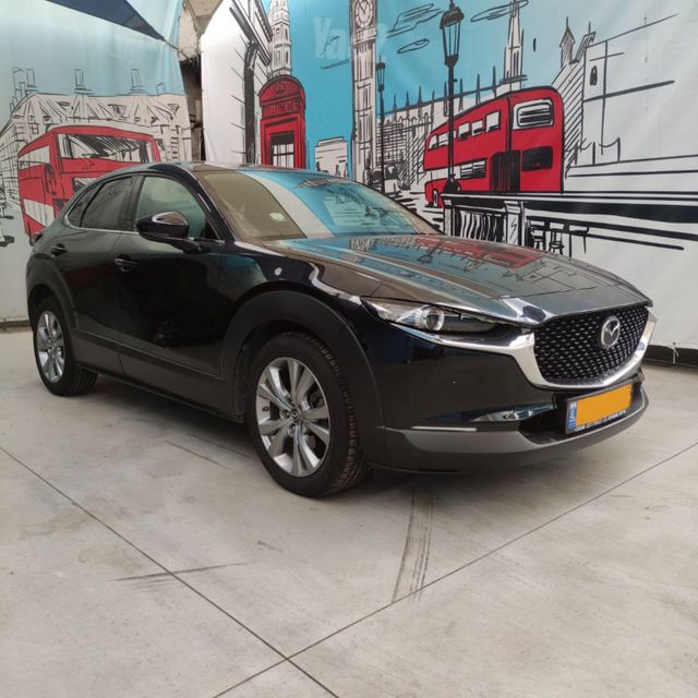 מודעת רכב מאזדה CX-30