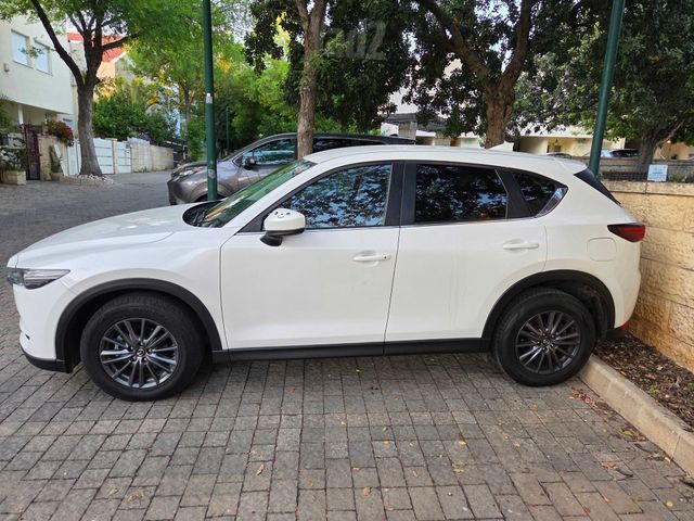 מודעת רכב מאזדה CX-5