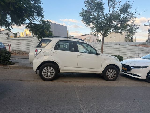 מודעת רכב דייהטסו טריוס