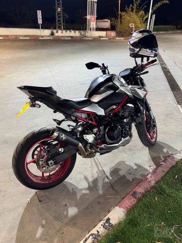 מודעת רכב קאוואסאקי Z900