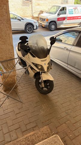 מודעת רכב פיאג'ו X-Evo 250
