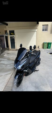 מודעת רכב קימקו דאון-טאון 350