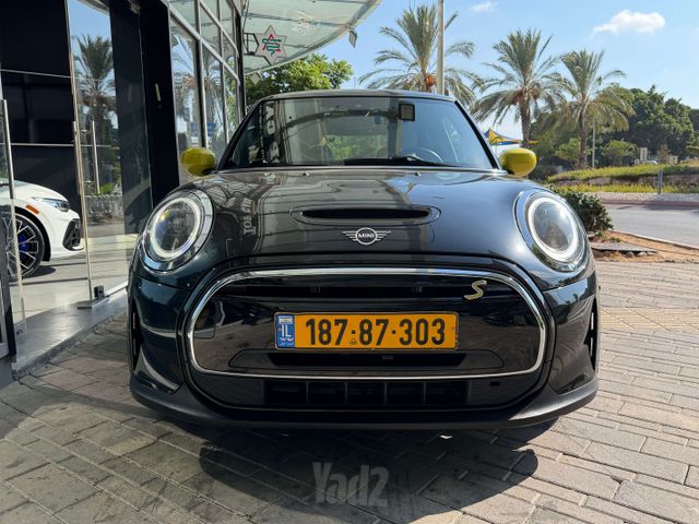 מודעת רכב מיני קופר SE (חשמלית)