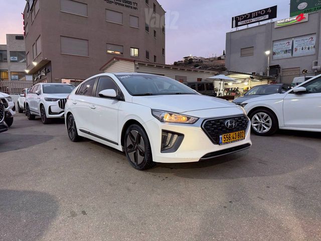 מודעת רכב יונדאי איוניק