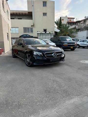 מודעת רכב מרצדס-בנץ E-class
