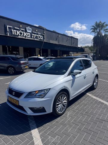 מודעת רכב סיאט לאון