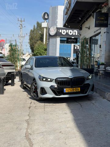 מודעת רכב ב מ וו סדרה 5