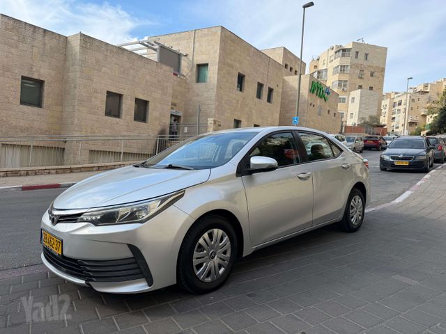 מודעת רכב טויוטה קורולה