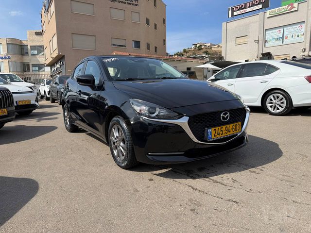מודעת רכב מאזדה 2