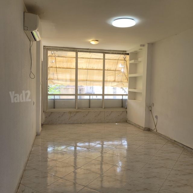 נחום 23