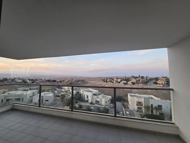 יסמין 7