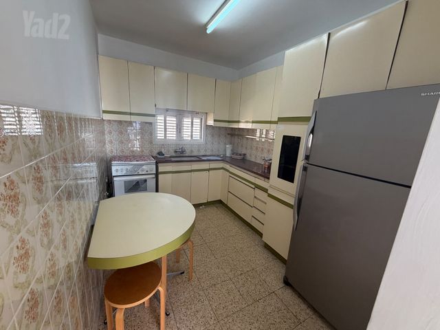 שכונת בן גוריון, מרכז העיר ג'