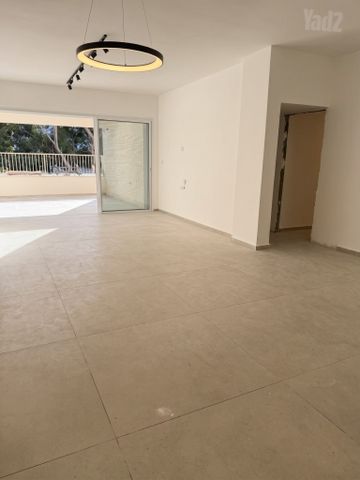 דירה, קרית ויצמן, רעננה