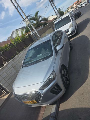 מודעת רכב יונדאי איוניק