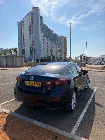 מודעת רכב מאזדה 3