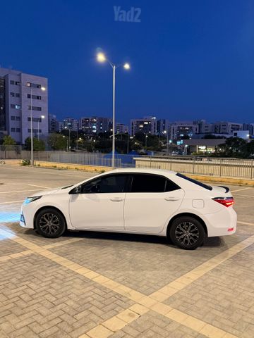מודעת רכב טויוטה קורולה