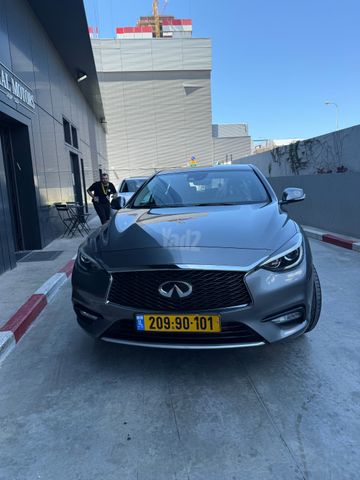 מודעת רכב אינפיניטי Q30