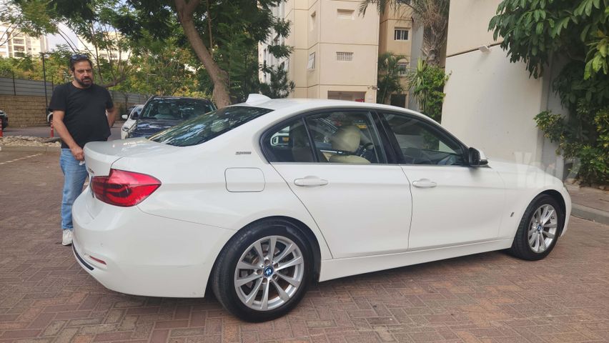 מודעת רכב ב מ וו סדרה 3