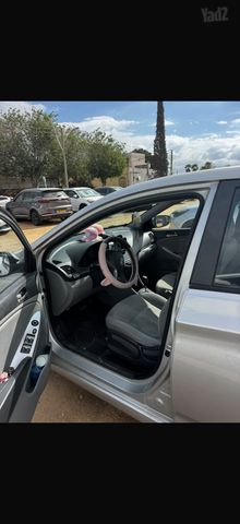 מודעת רכב יונדאי אקסנט i25