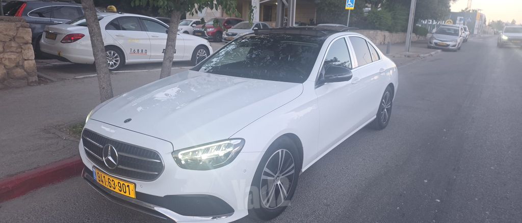 מודעת רכב מרצדס-בנץ E-class